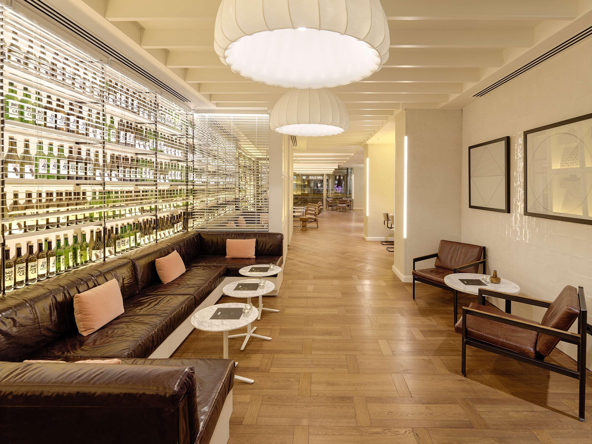 Vista Lobby H10 Universitat Hotel