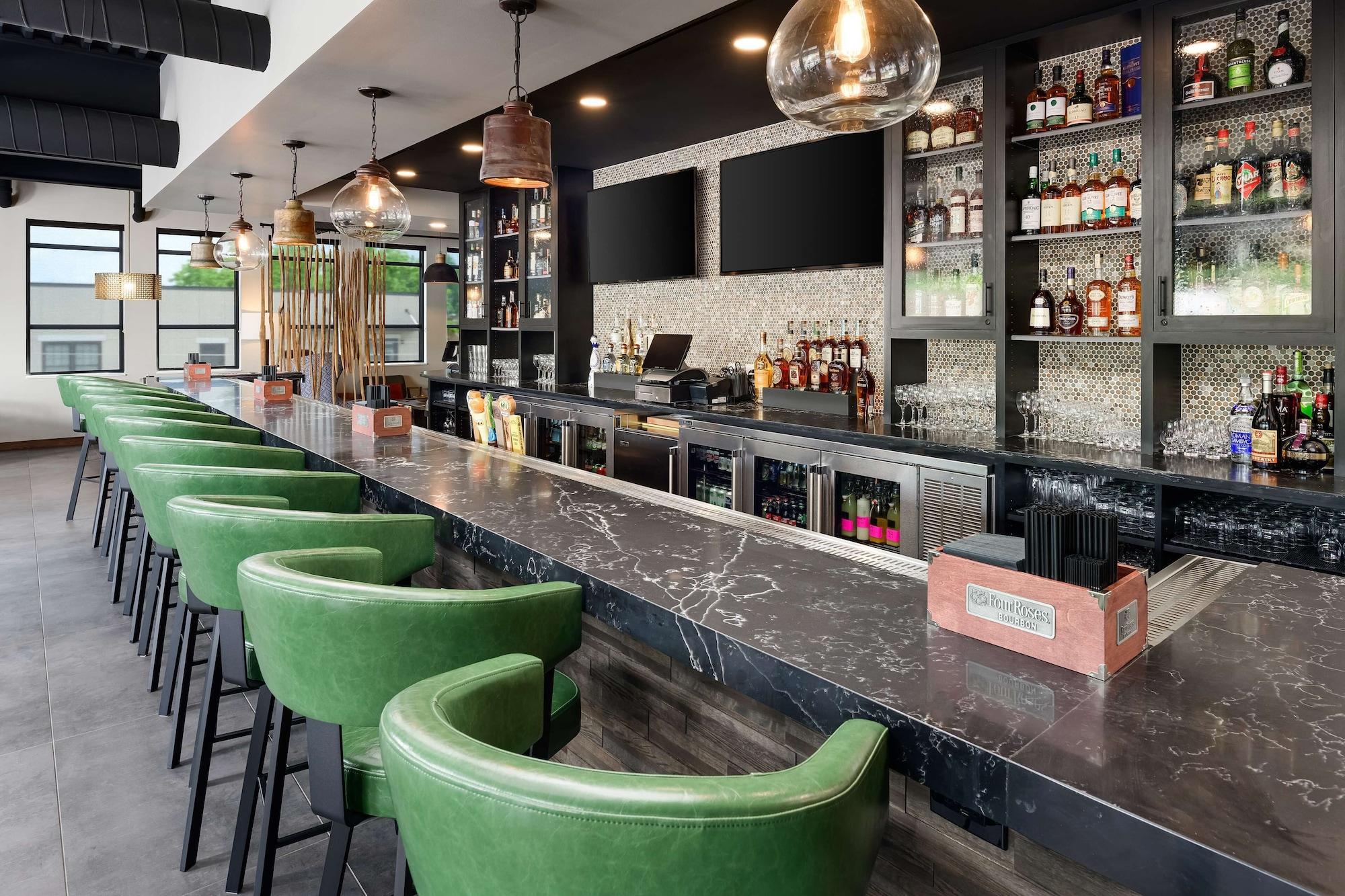 Bar/Salón Hampton Inn Blue Ridge