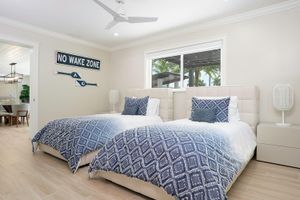 Alquiler Vacacional - Beautiful views of Naples Bay and walking distance to 5th ave!