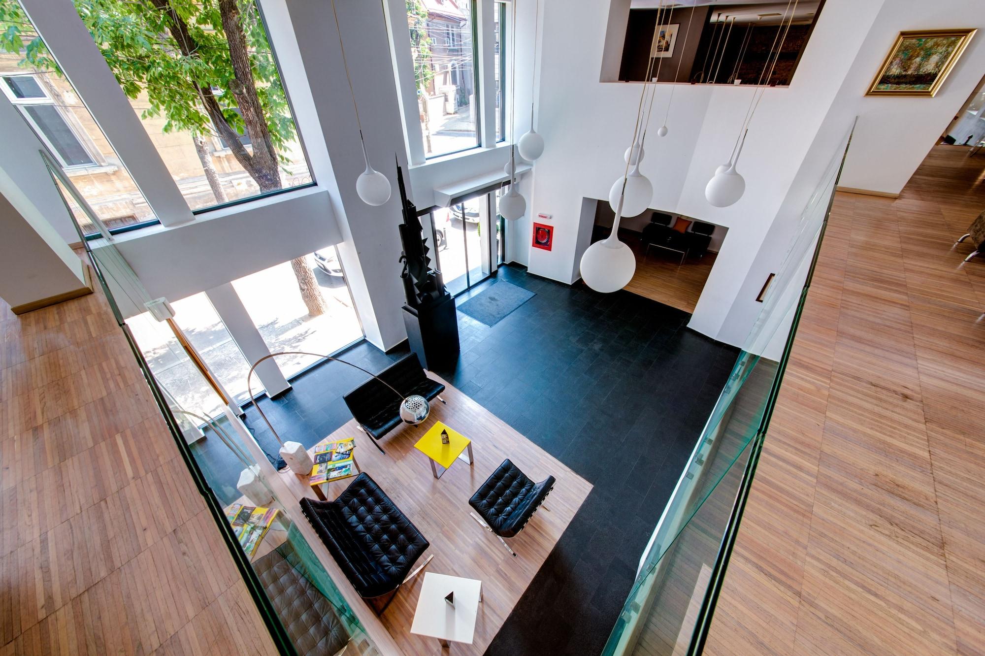 Vista Lobby Sarroglia