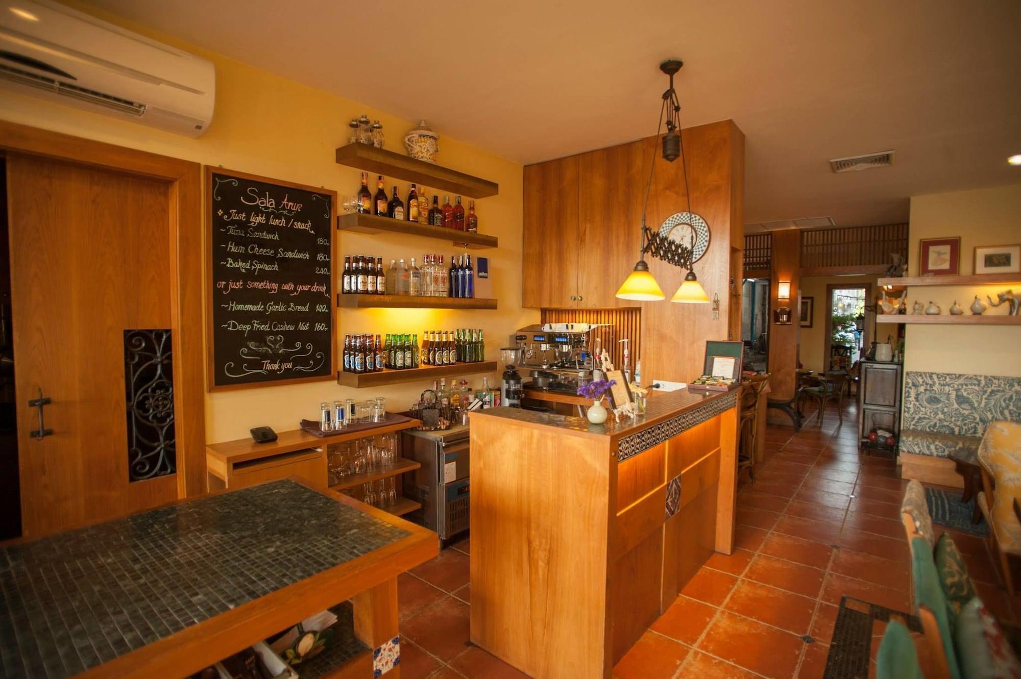 Bar/Salón Sala Arun