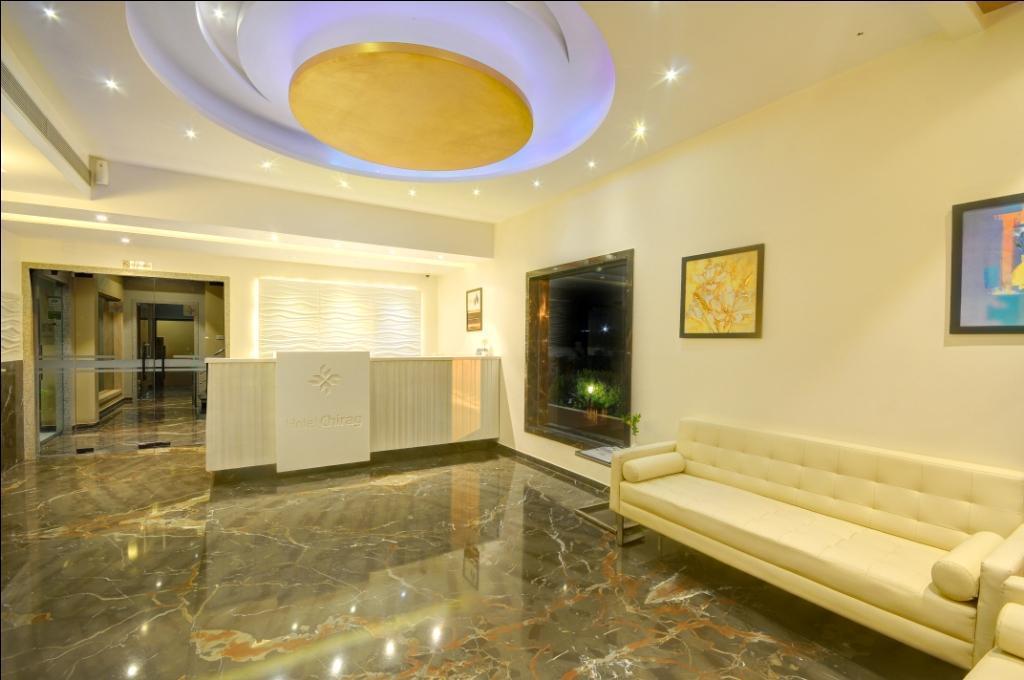 Vista Lobby Hotel Chirag