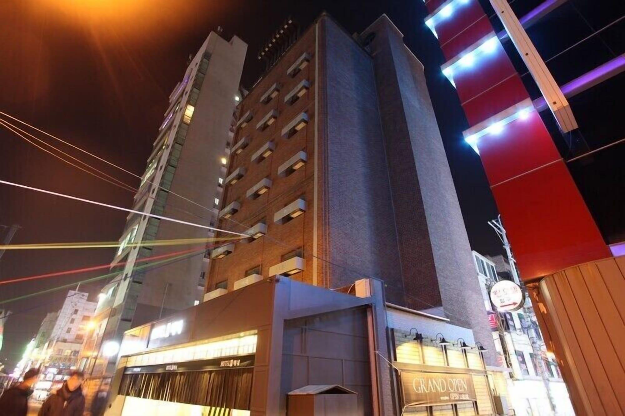 Vista Exterior Bene Hotel