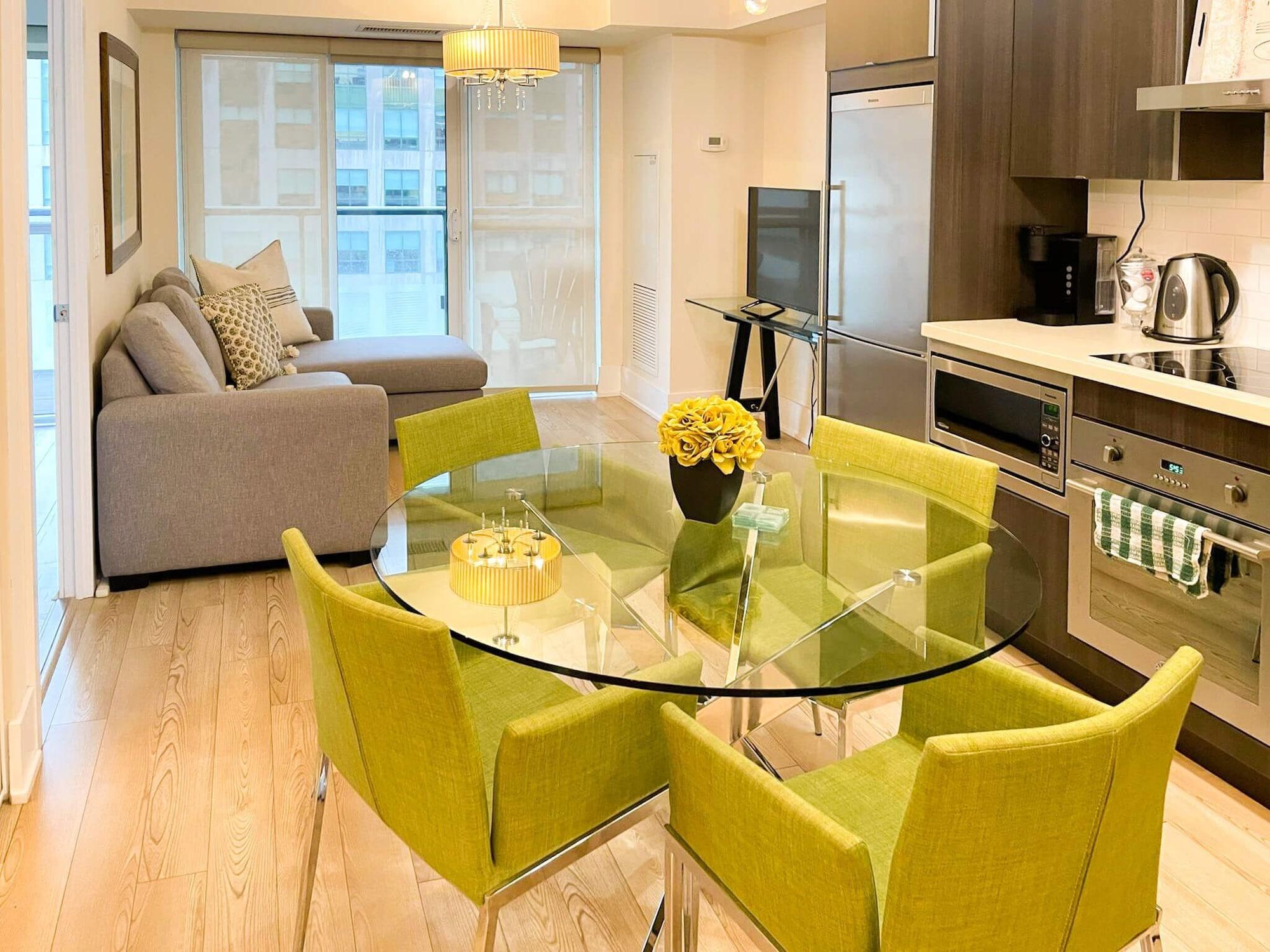 Equipamiento de Habitación Chic Downtown Suites - By CN Tower