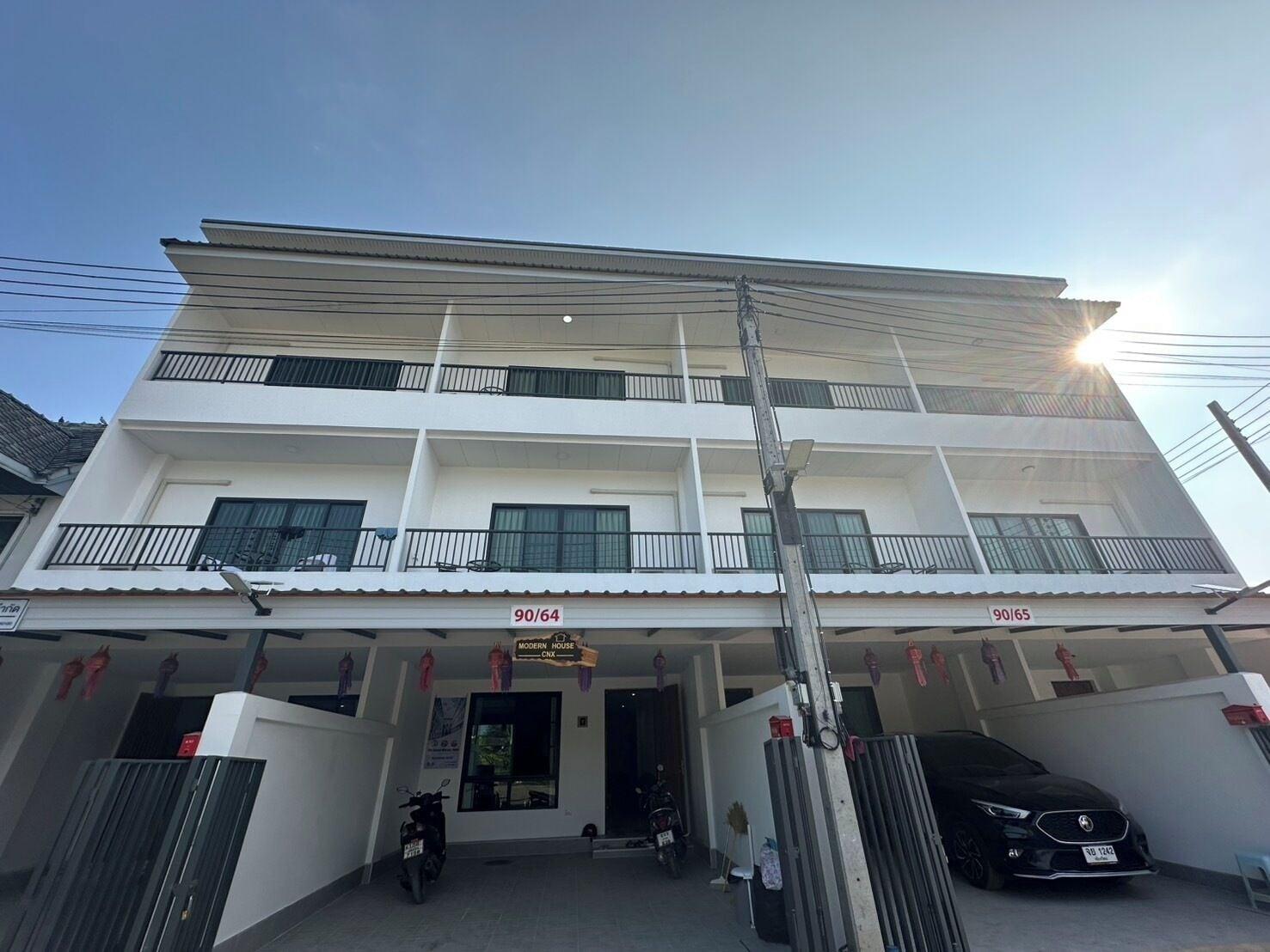 Vista Exterior Modern House CNX