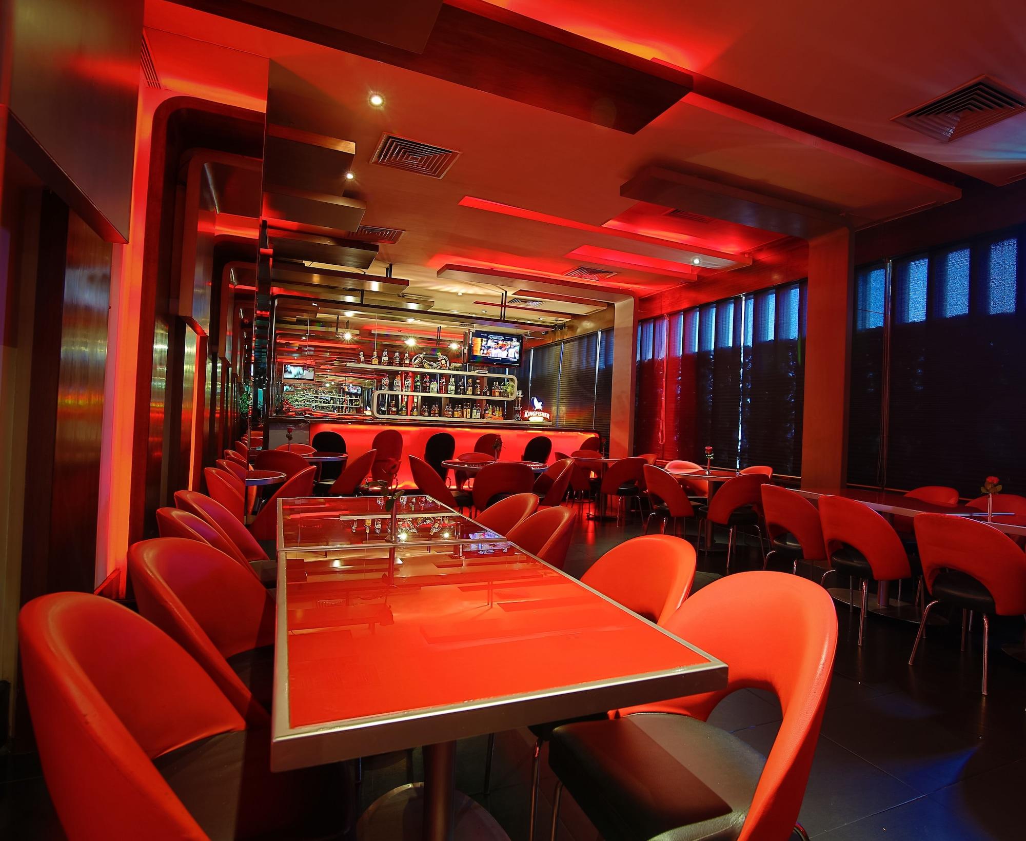 Bar/Salón Capitol Hill