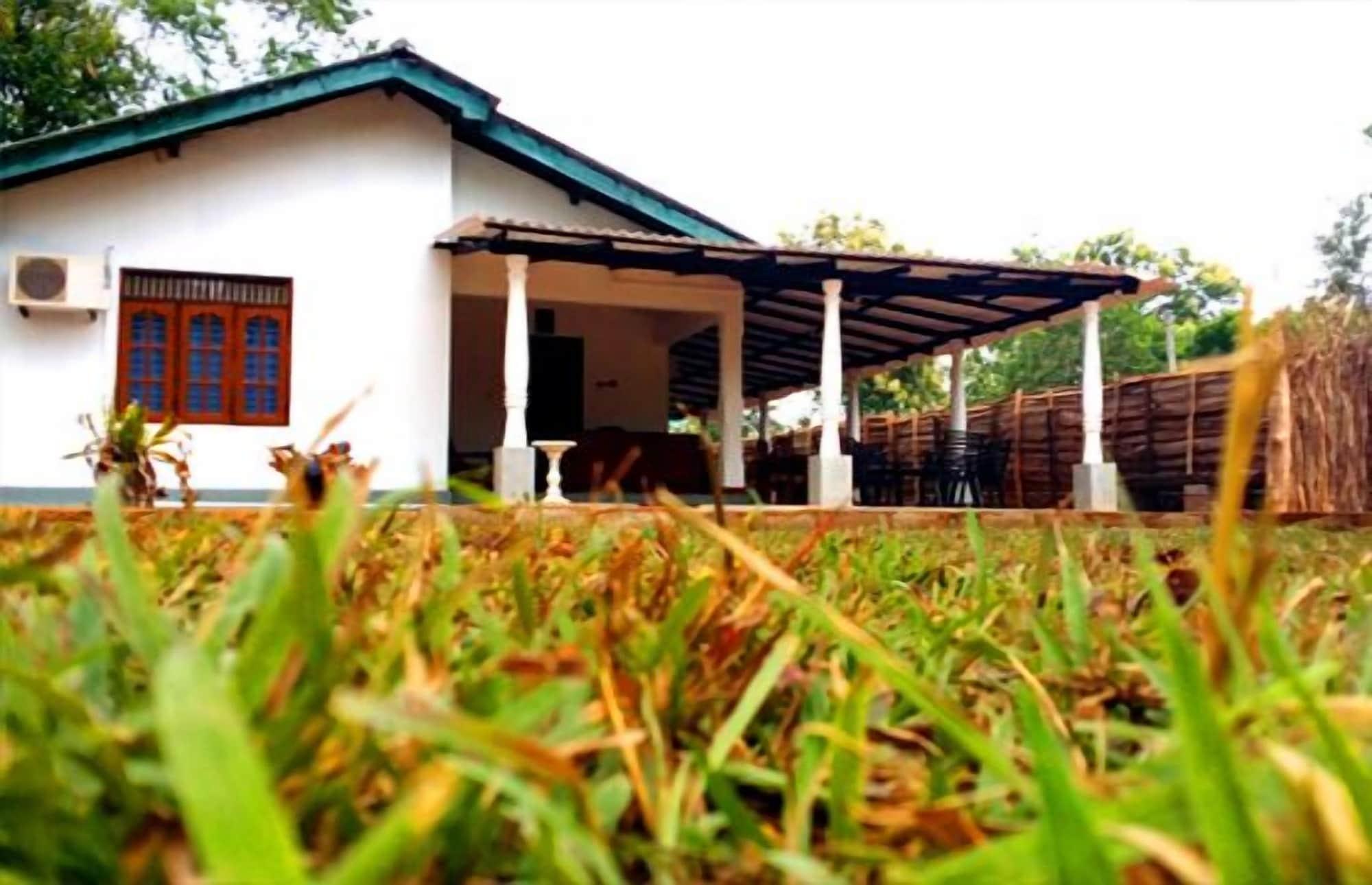 Varios Ladun Sigiri Villa