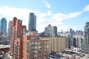 Alojamiento - Lic Plaza Hotel