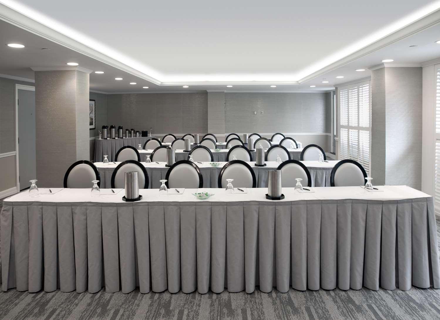 Meeting room State Plaza Hotel