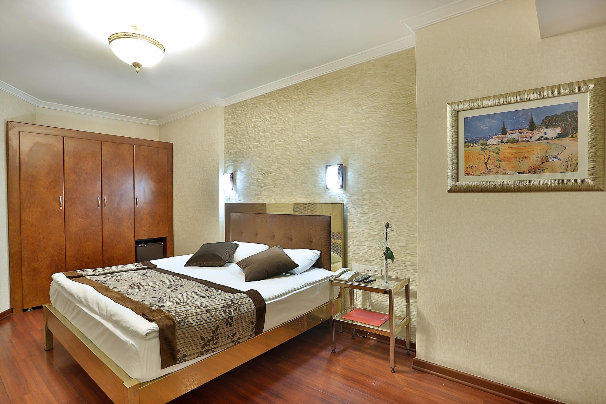 Habitación Grand Madrid Hotel