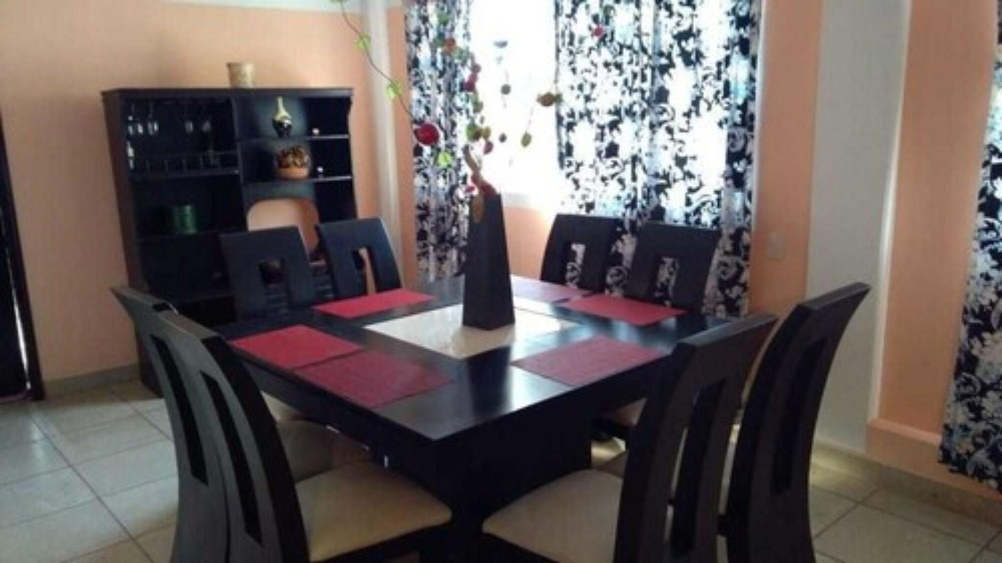 Restaurant Villa Victoria Pirámides