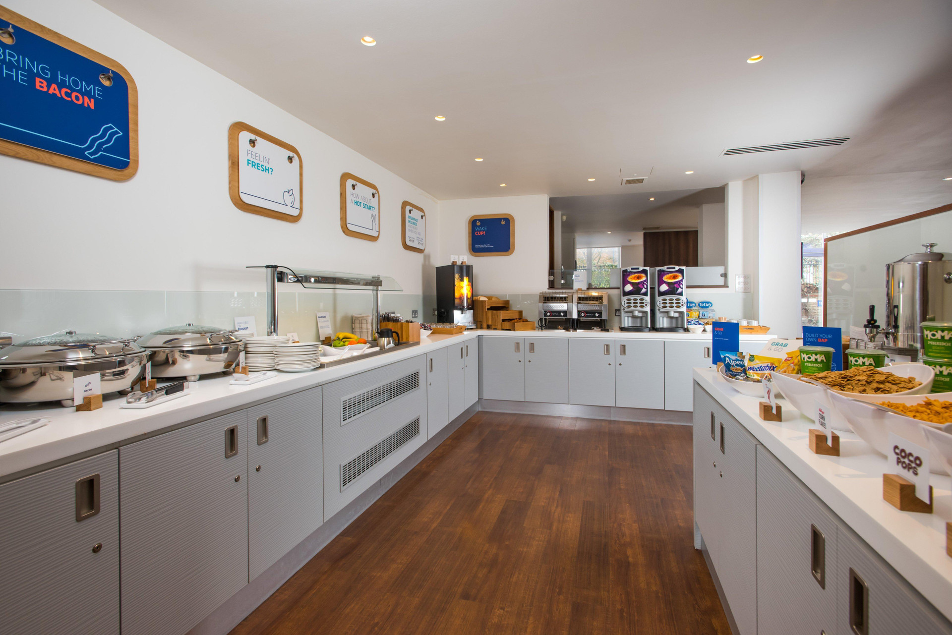 Restaurant Holiday Inn Express London - Vauxhall Nine Elms, an IHG Hotel