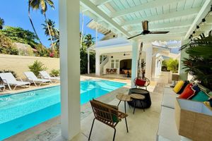 Renta Vacacional - Private Villa 5BR A/C / 80m beach-restaurants-bars / private pool & garden /WIFI