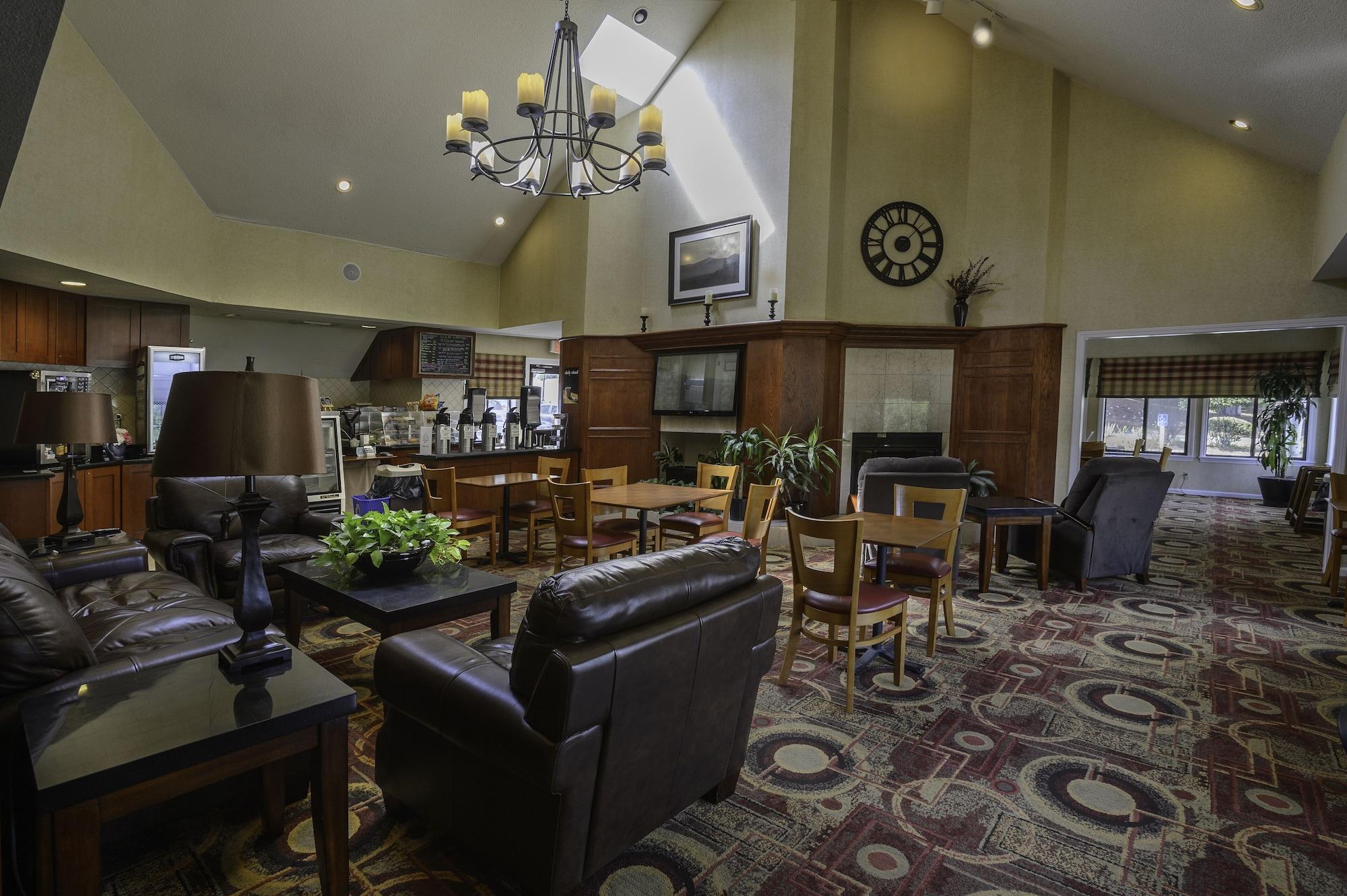 Vista Lobby Residences at Daniel Webster