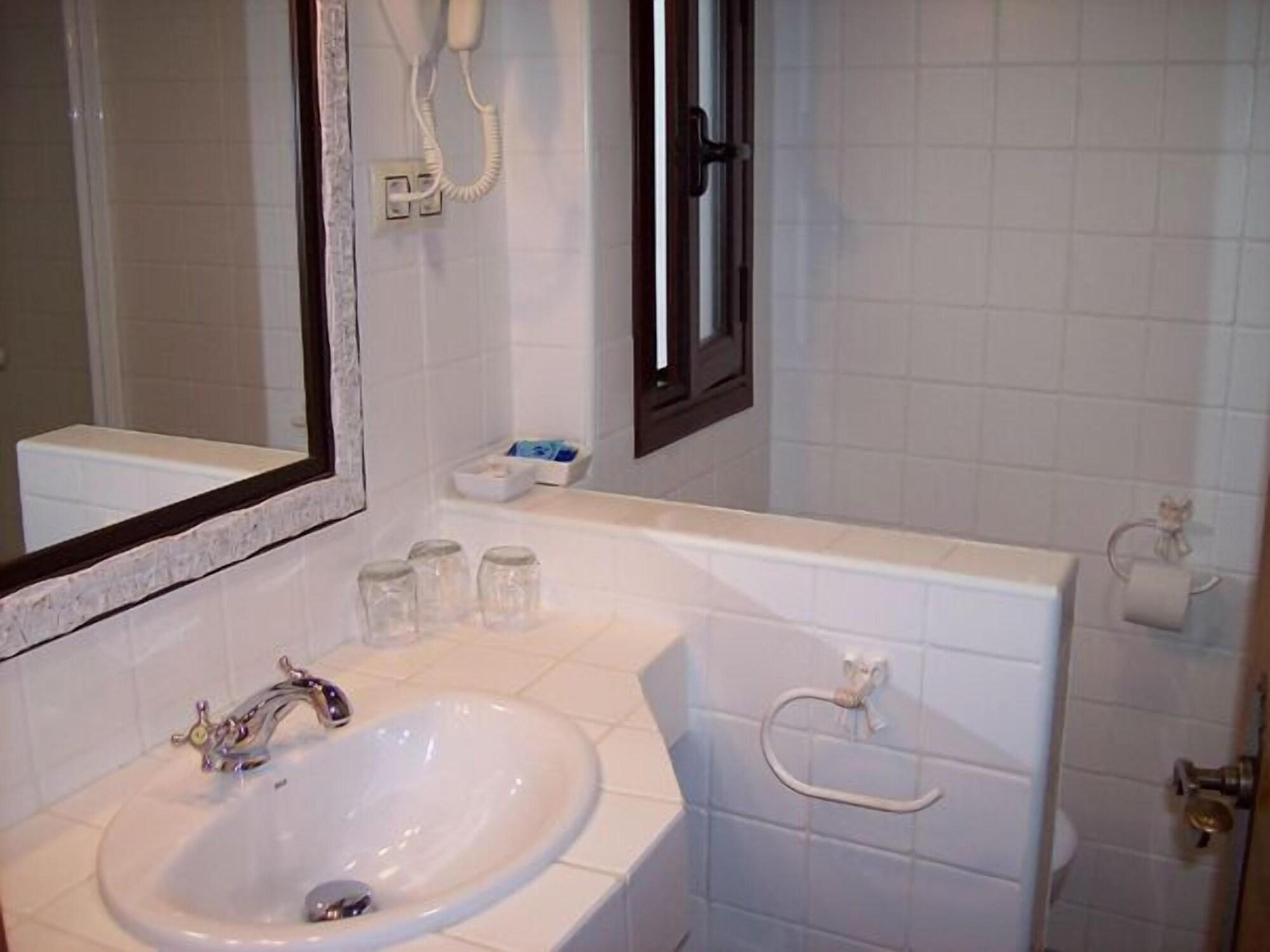 Equipamiento de Habitación Apartamentos Turísticos Doña María la Brava