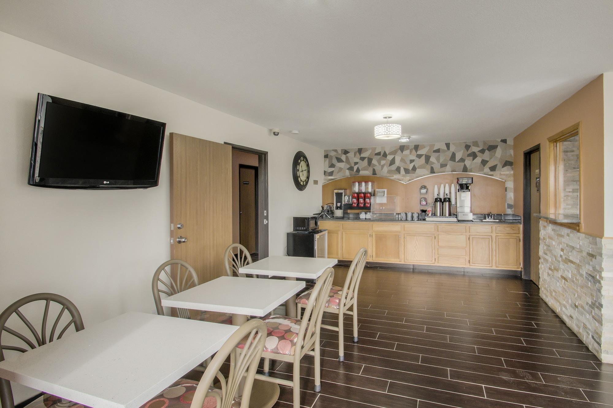 Restaurant Americas Best Value Inn & Suites Harrisonville