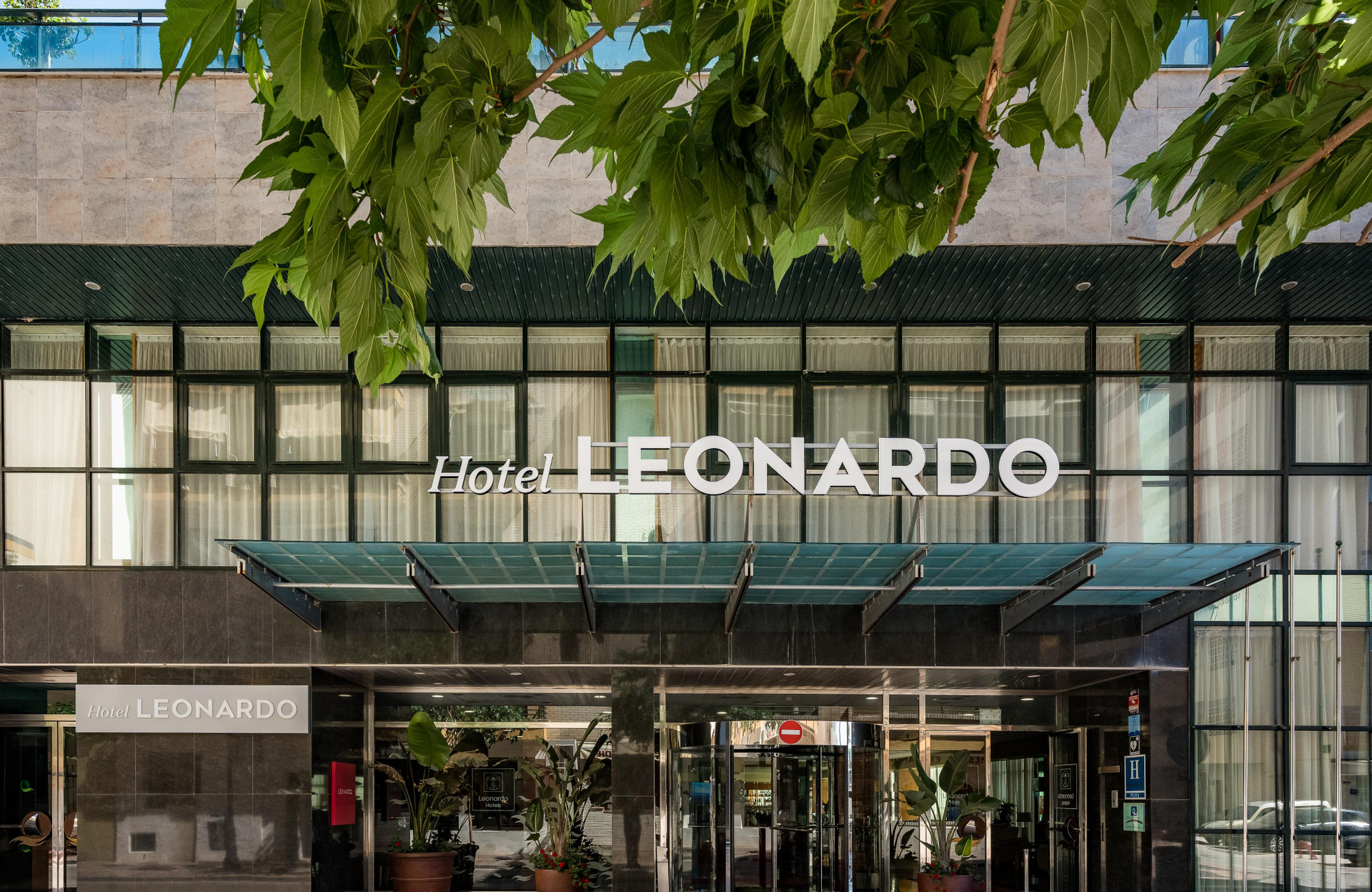 Vista Exterior Leonardo Hotel Fuengirola Costa del Sol