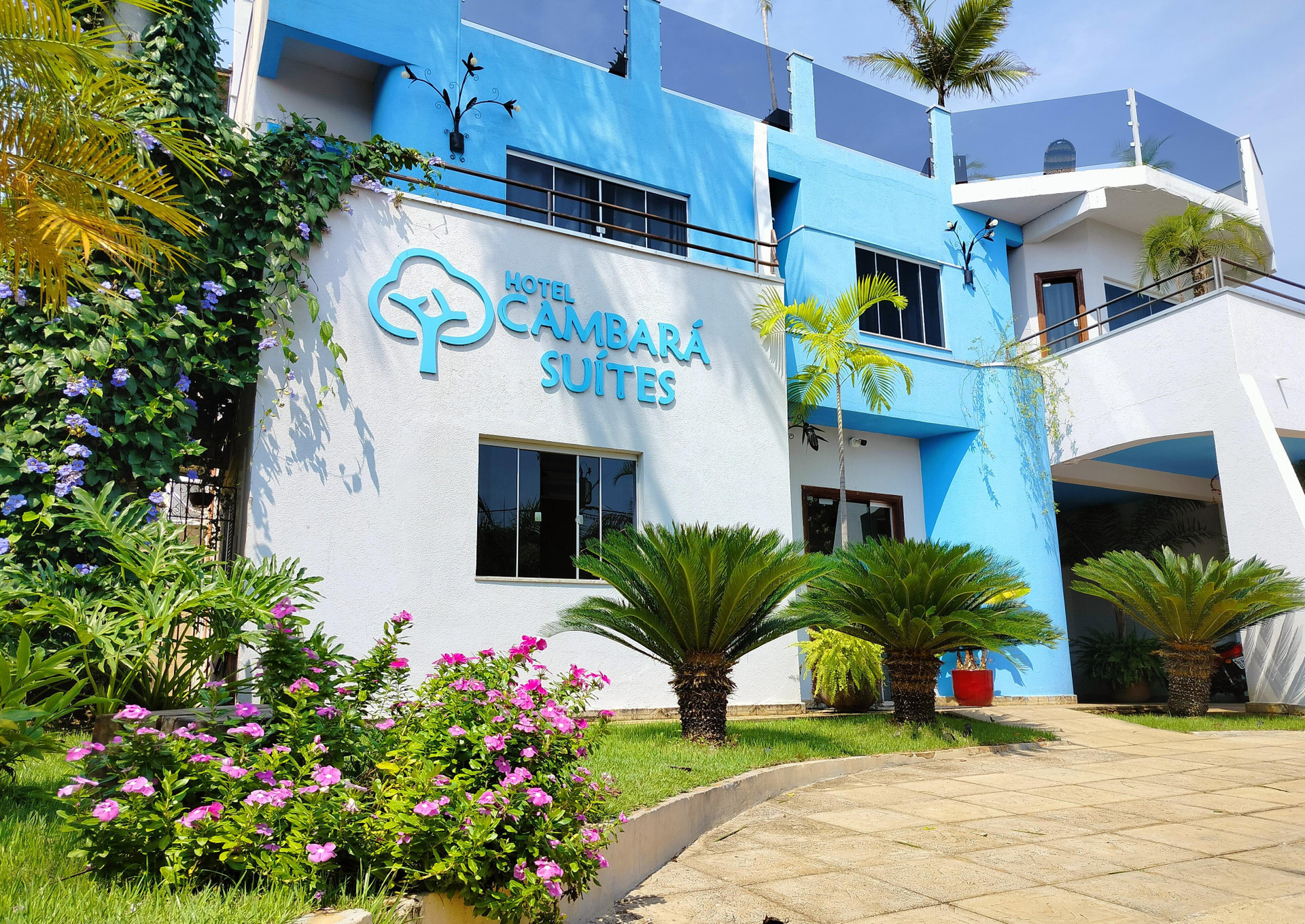 Vista Exterior Pousada Cambará Suítes