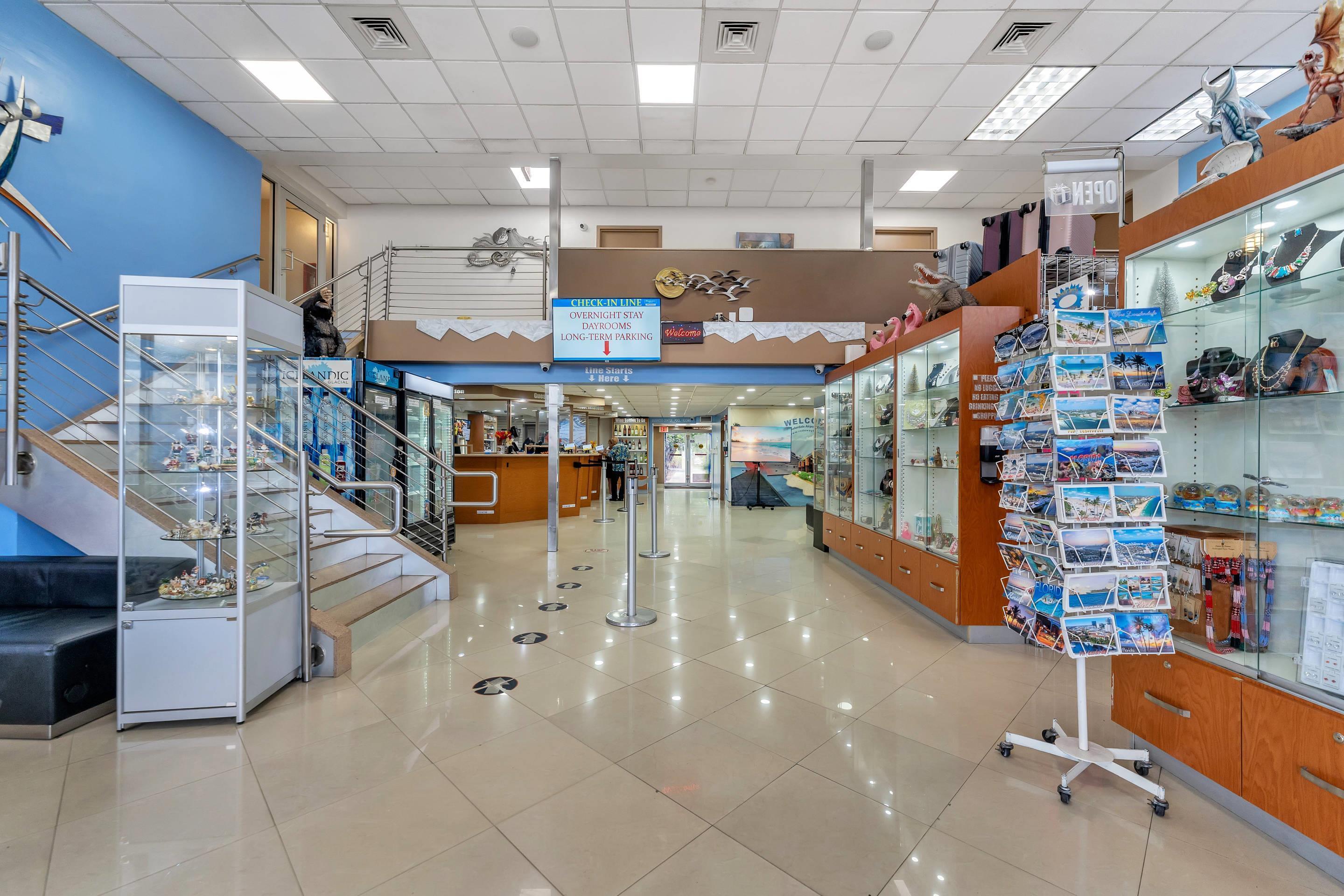 Vista Lobby Rodeway Inn & Suites Fort Lauderdale Airport & Cruise Port