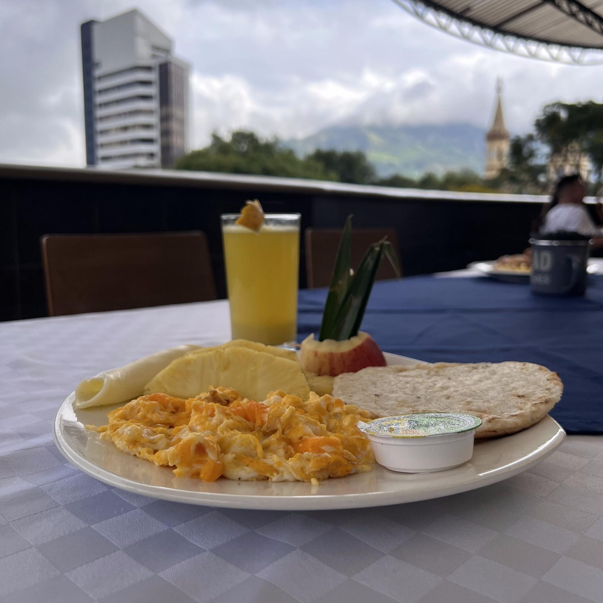 Restaurant Hotel Luxor Plaza Pereira