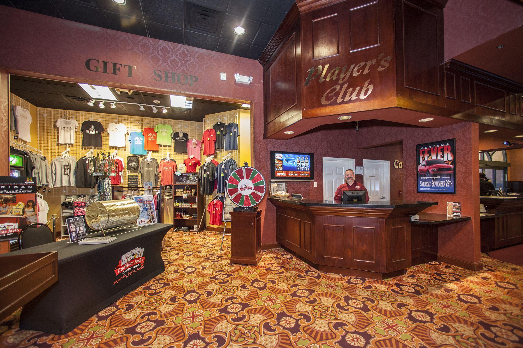 Vista Lobby DoubleTree by Hilton Deadwood at Cadillac Jack's
