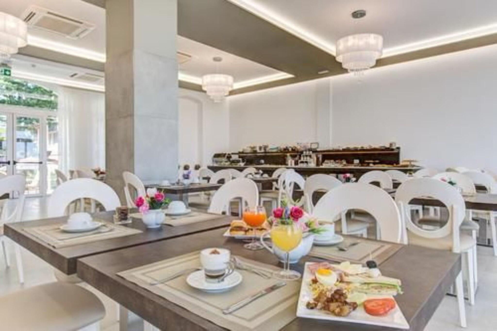 Bar/Salón Villa Augustea