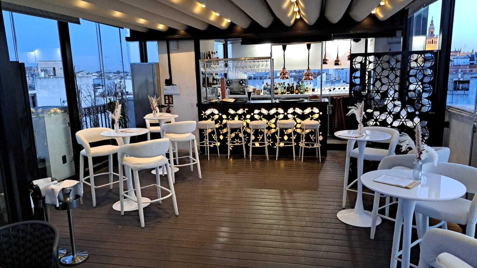 Bar/Salón Unuk Hotel