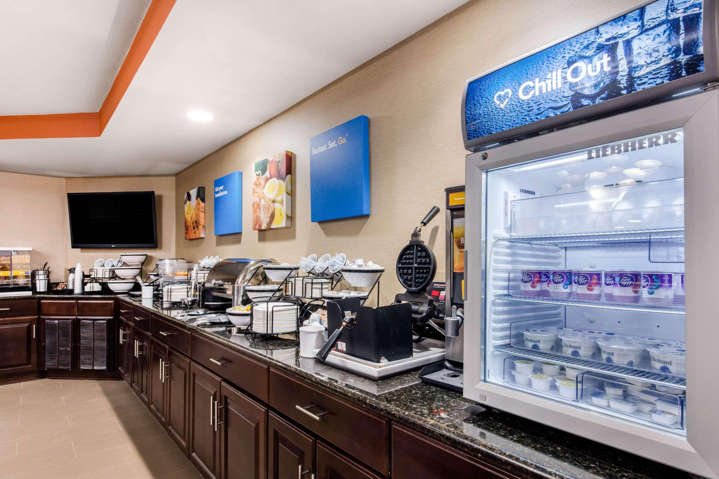 Restaurant Comfort Inn & Suites Bryant - Benton