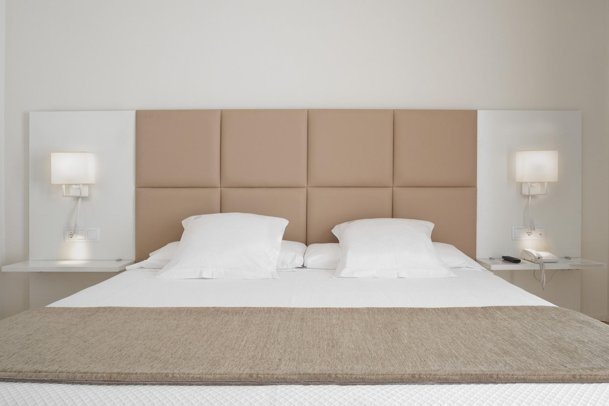 Habitación Hotel Pirineo Figueres by Pierre and Vacances