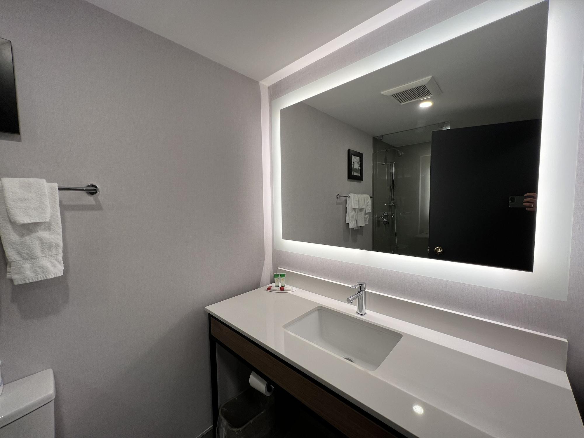 Equipamiento de Habitación Super 8 by Wyndham Cornwall ON