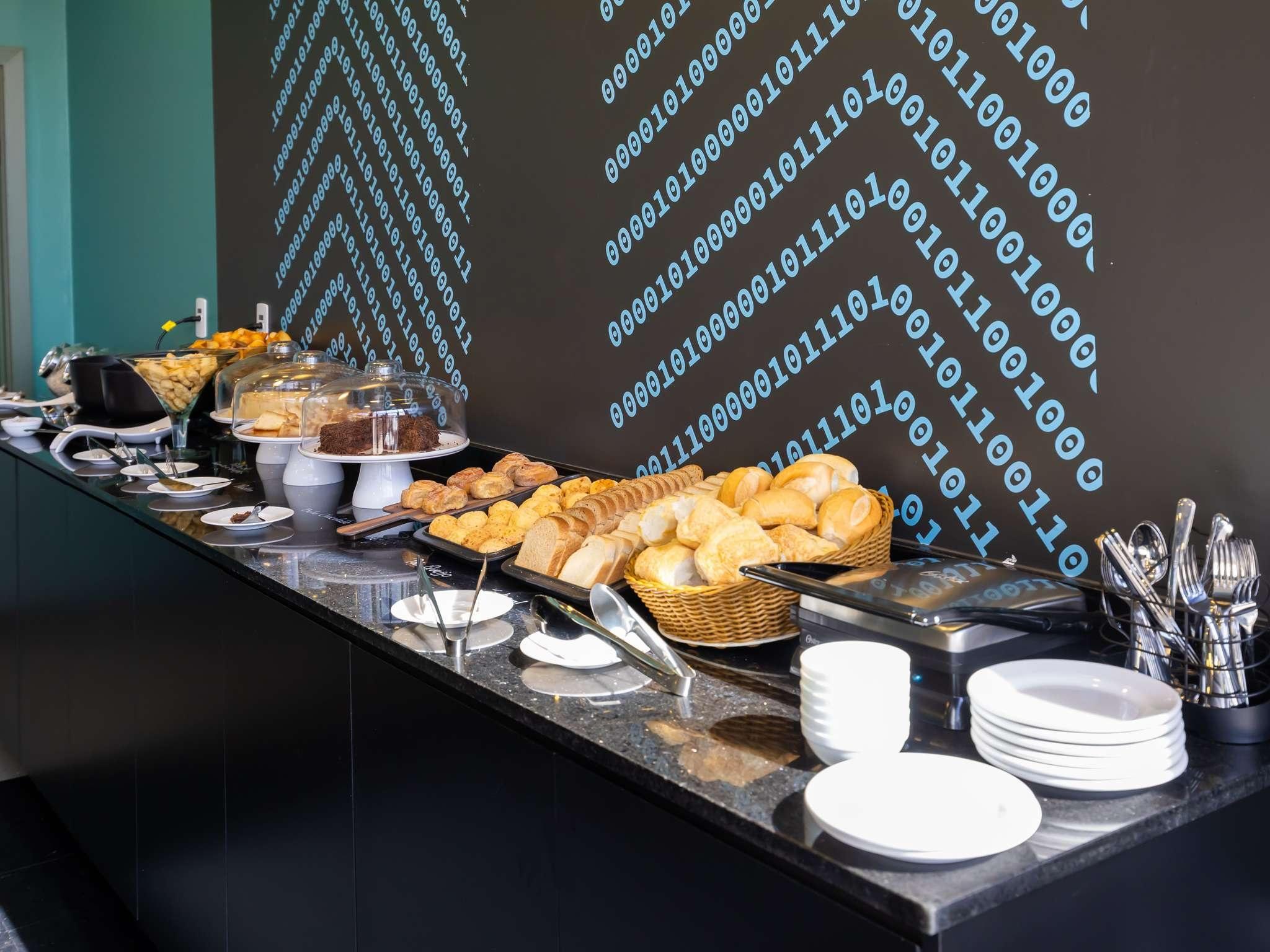 Restaurant Ibis Styles Barretos
