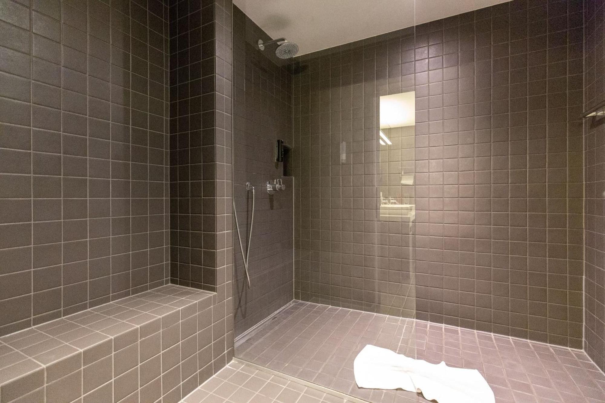Spa Hyve Hotel Basel - Hostel