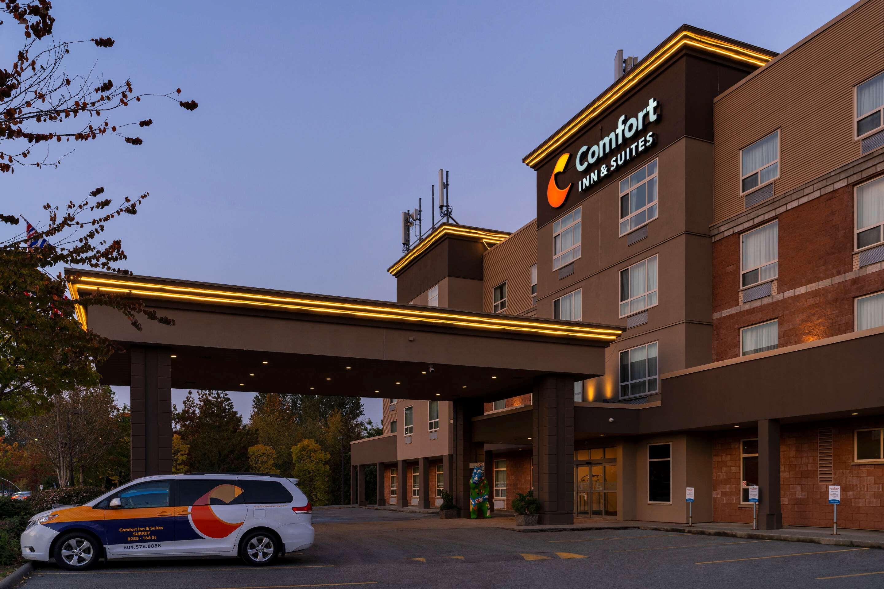 Vista Exterior Comfort Inn & Suites Surrey