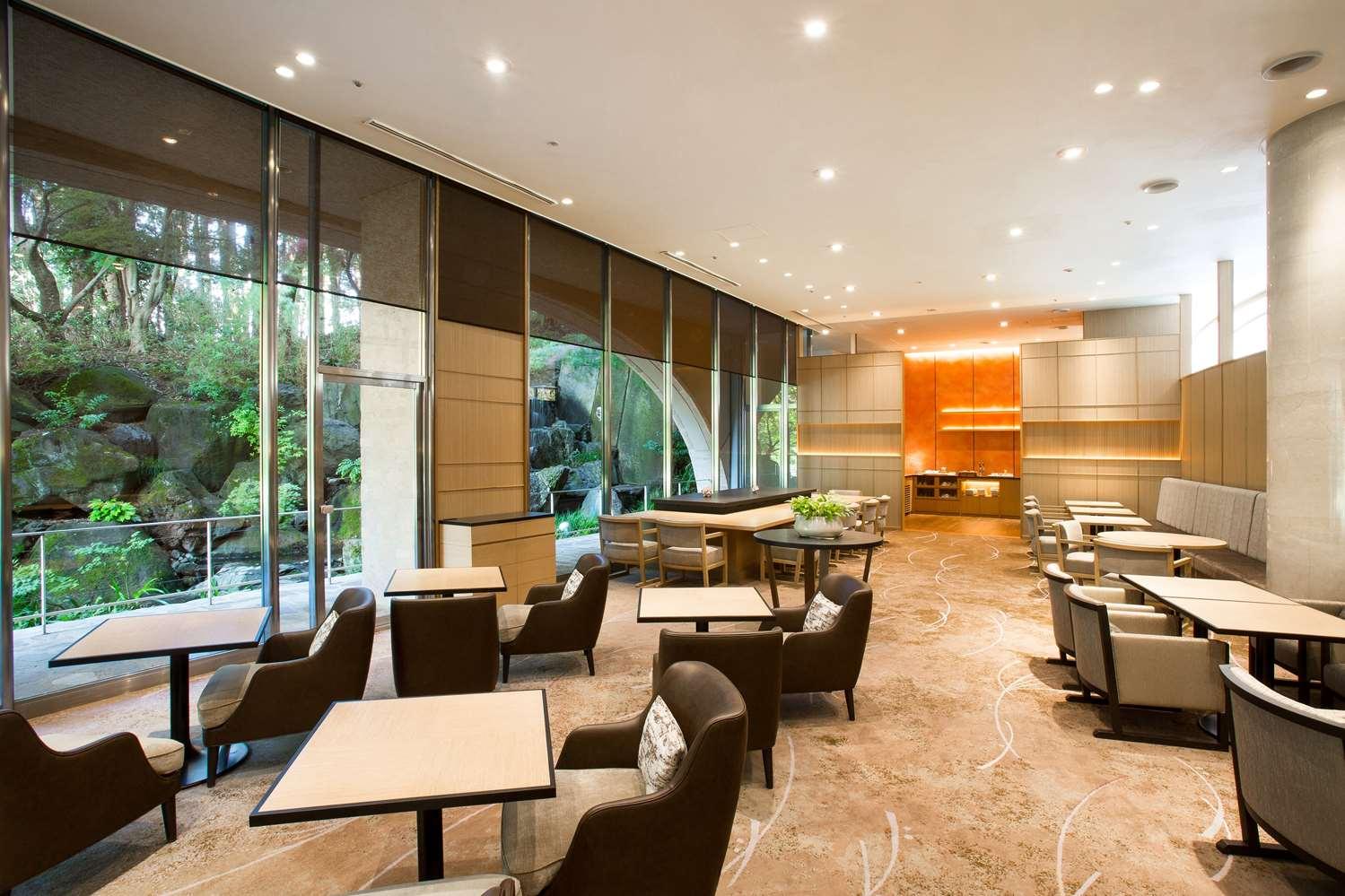 Bar/Salón The Prince Kyoto Takaragaike, Autograph Collection