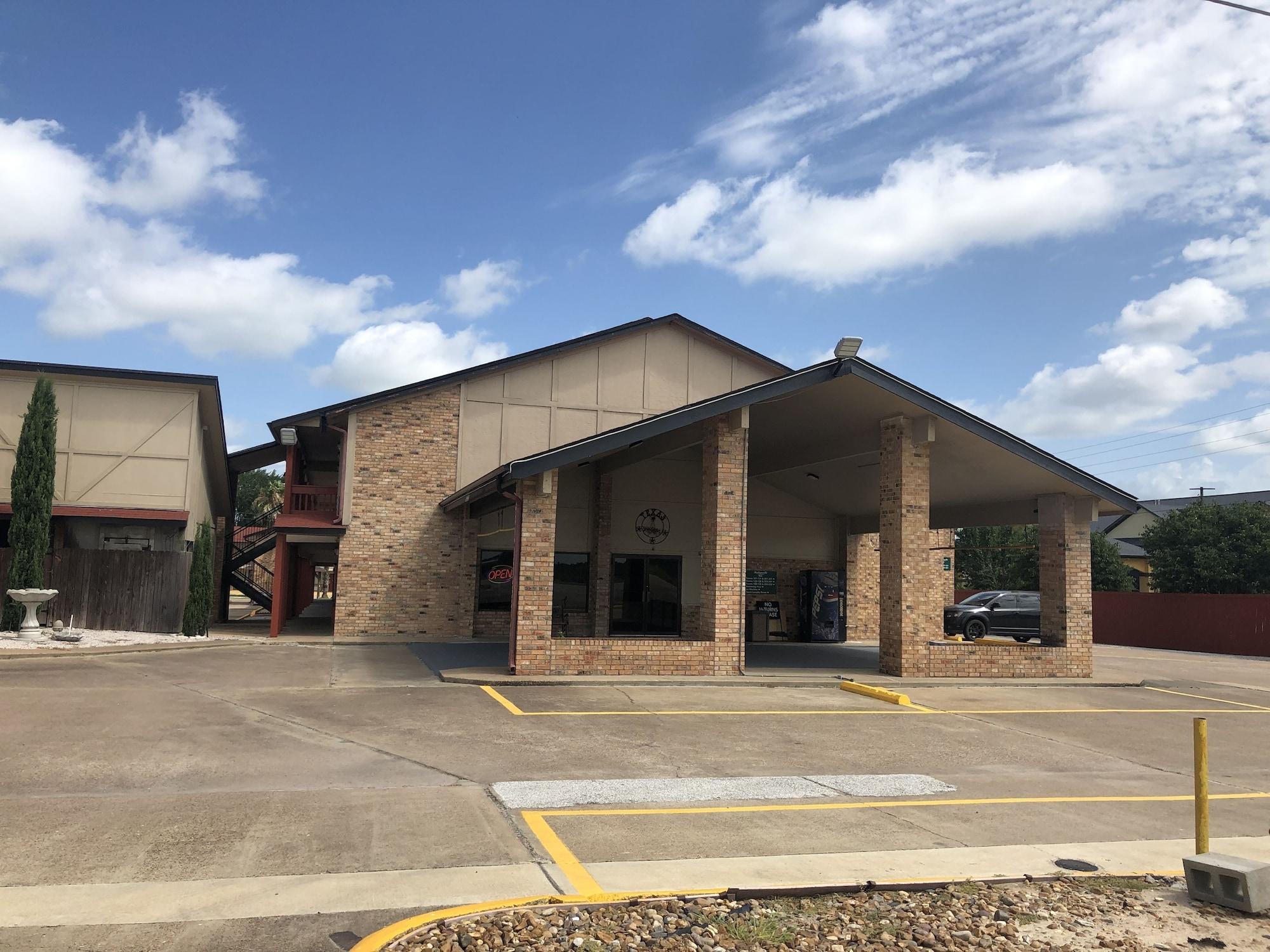 Vista Exterior Quality Inn Madisonville