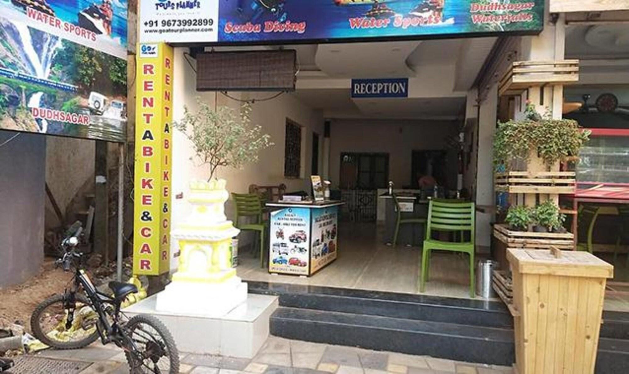 Vista Exterior Fabexpress Balaji Inn