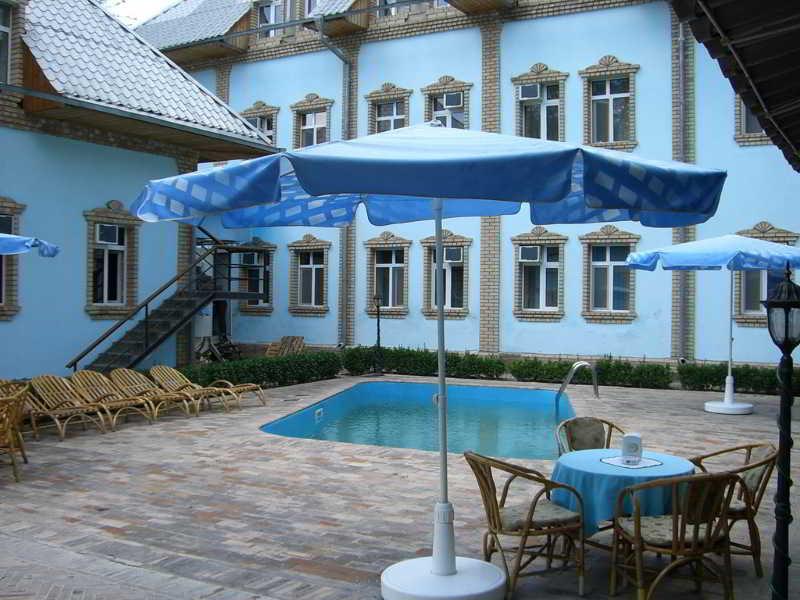 Vista Piscina Grand Orzu Hotel