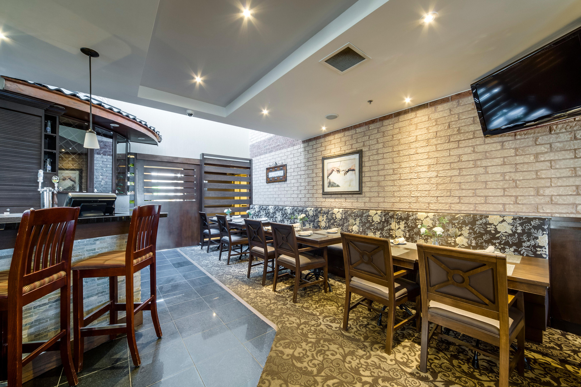 Restaurant Monte Carlo Inn Airport Suites