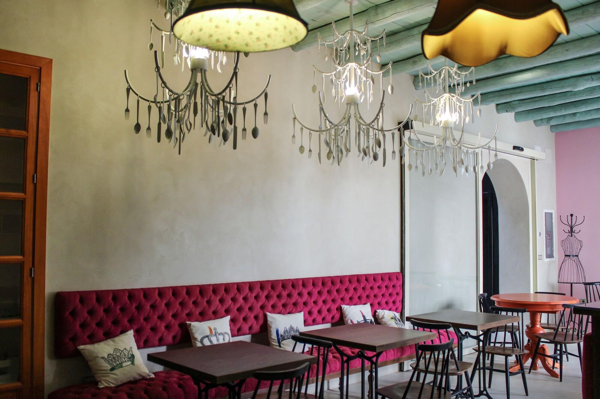 Bar/Salón Hotel Restaurante Galeria Essentia