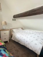 Alquiler Vacacional - Cosy cottage a short walk from coffee shop, cafes, shops, pubs and restaurants