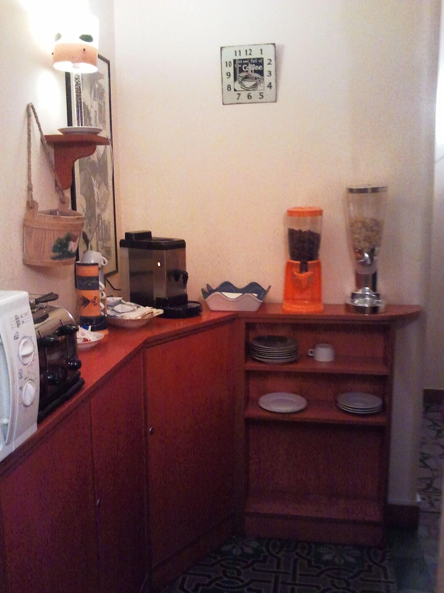 Bar/Salón Al Mare in Città