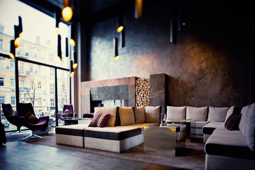 11 Mirrors Design Hotel by FACE the Service by null