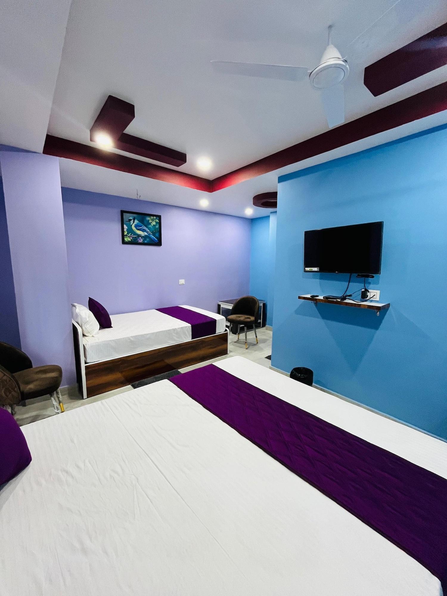 Varios Hotel Sky Grand