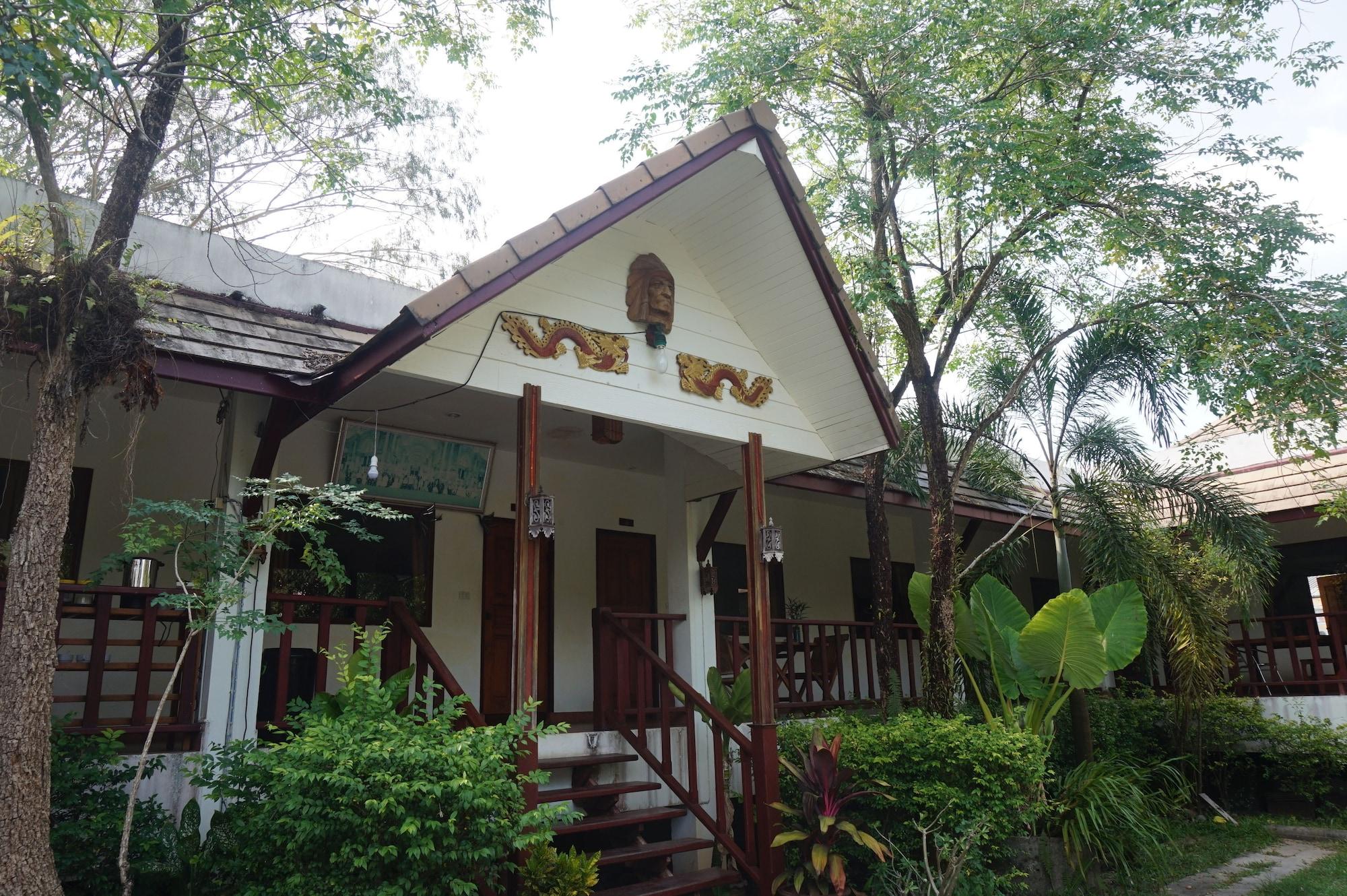 Varios Buppha Resort