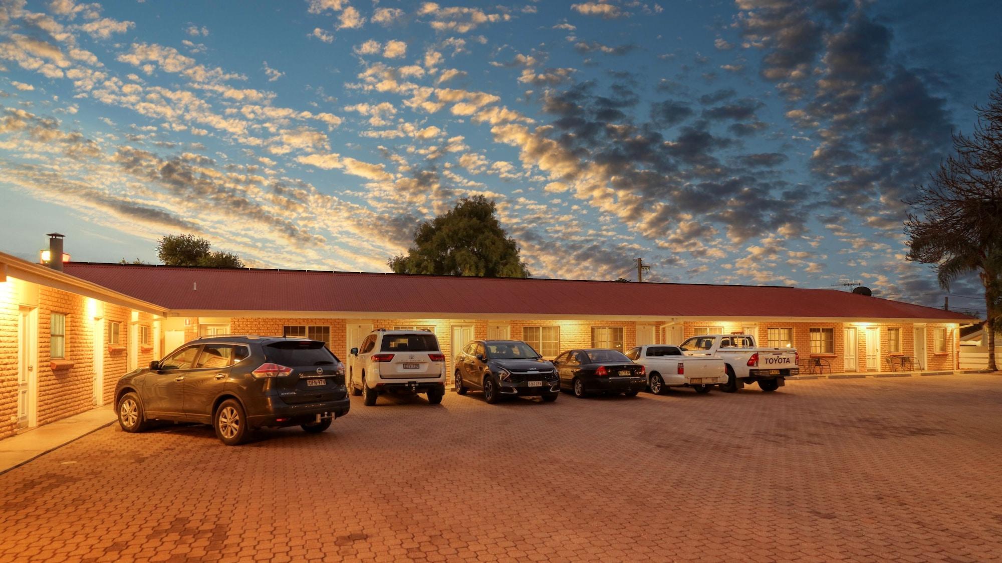 Vista Exterior Charles Rasp Motor Inn & Cottages