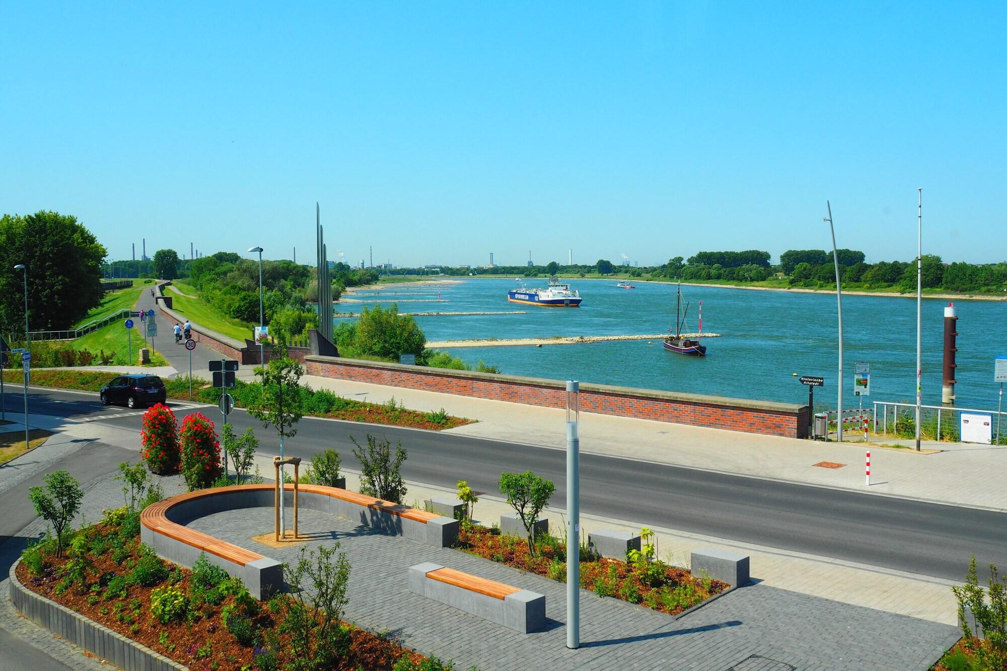 Vista Exterior Zum Vater Rhein