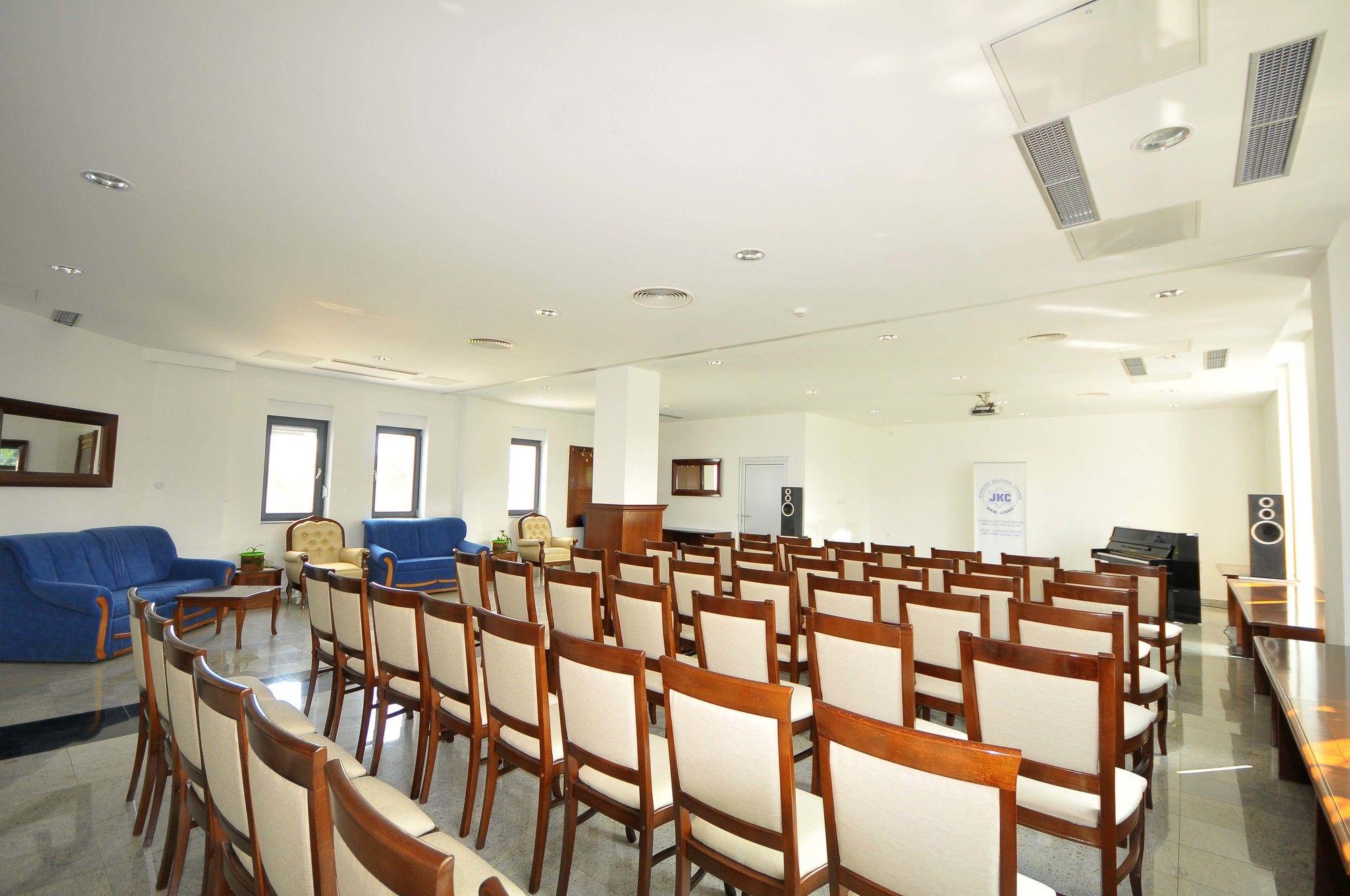 Comodidades del Alojamiento Hotel JKC