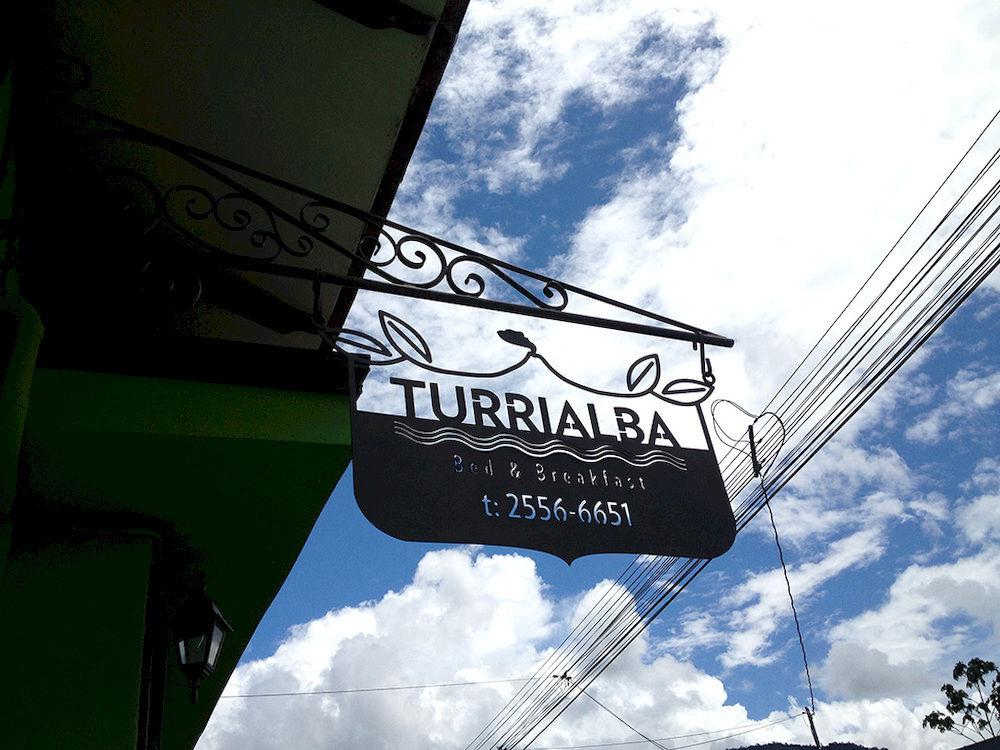 Vista Exterior Turrialba Bed & Breakfast