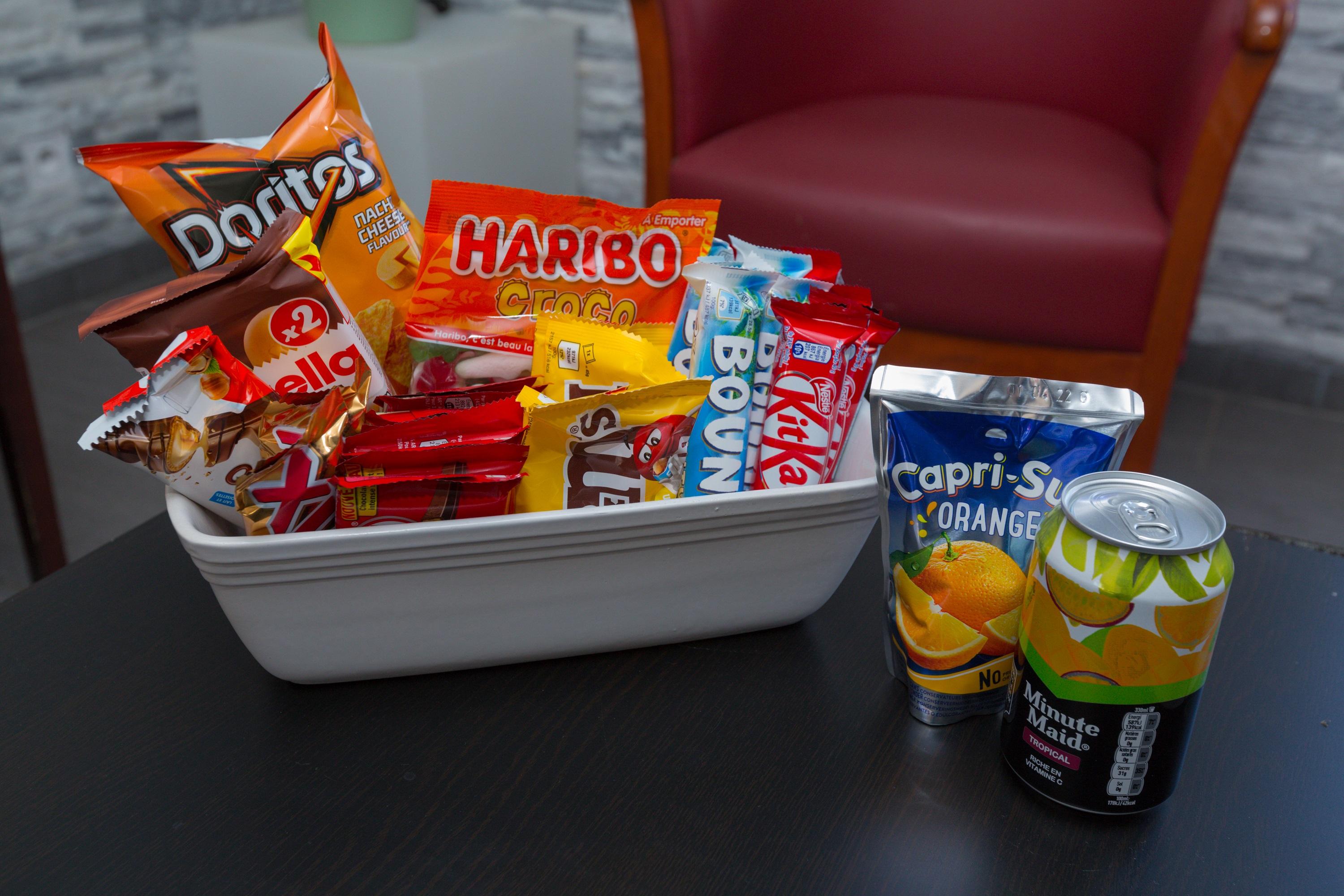 Bar/Salón Kyriad Chantilly Sud - Luzarches