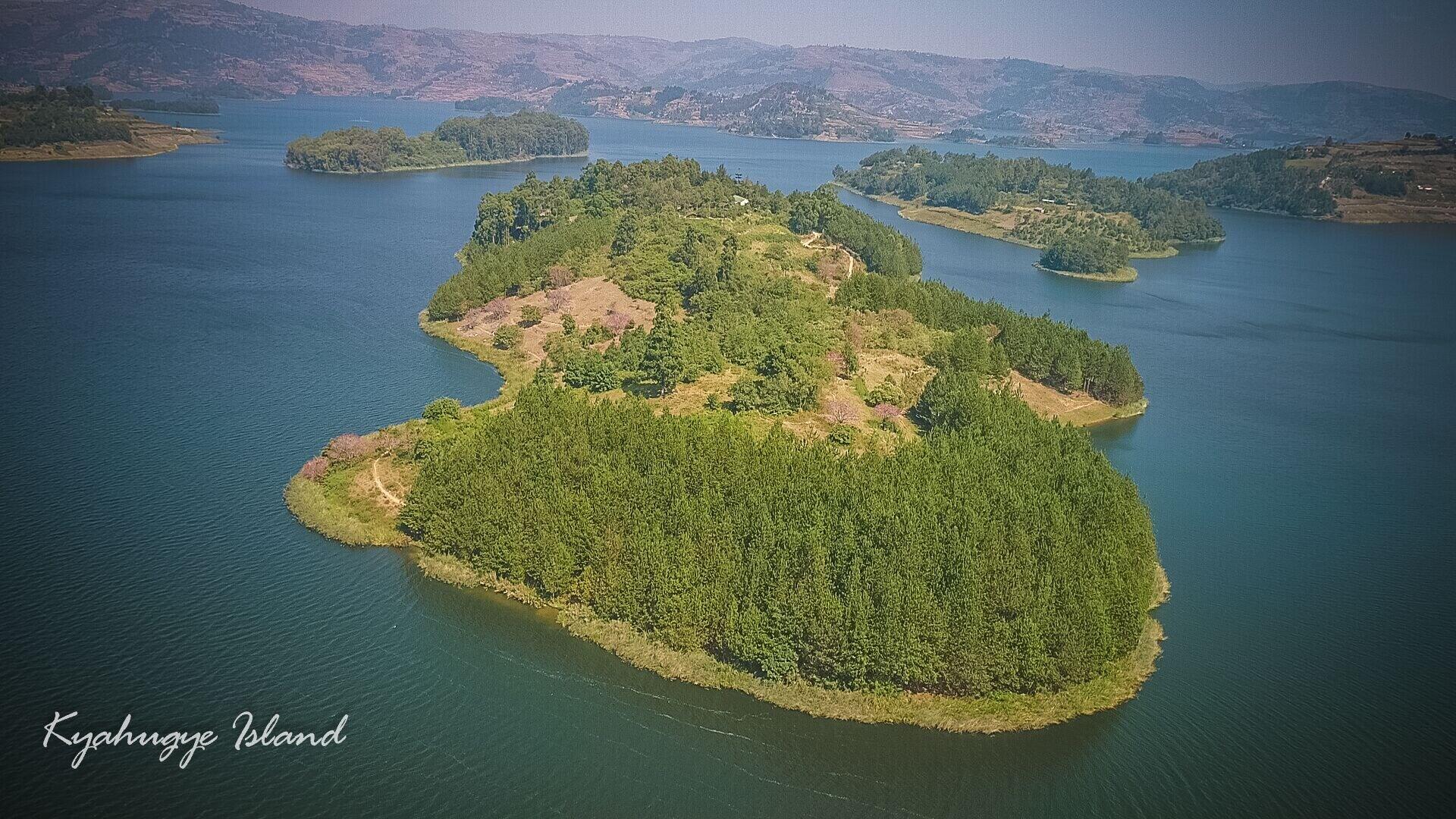 Varios Lake Bunyonyi Eco Resort